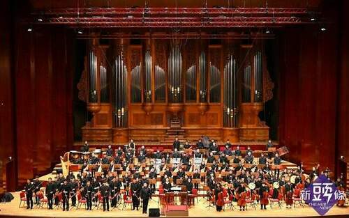 中華國樂團將在2月6日-於台北國家音樂廳演出-《2021牛轉乾坤躍新春》賀歲新年音樂會！