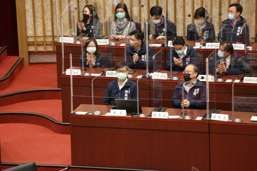 高雄市議會第三屆第九次臨時會閉幕　陳其邁：努力拚經濟、顧防疫