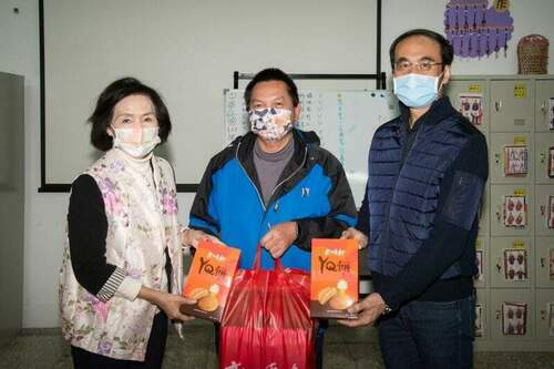 關懷原住民高齡長者-宜蘭縣長訪視原鄉文化健康站