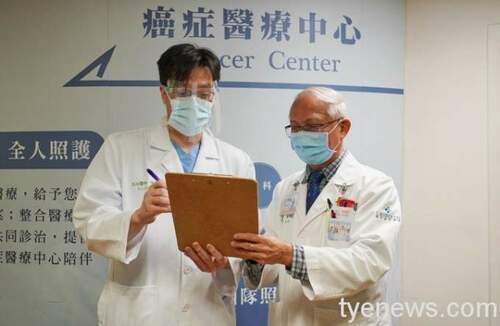 DSC00261 通稿 聯新國際醫院癌症醫療中心主任賴易成右與一般外科陳韻吉醫師左