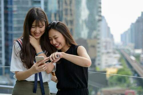 母親節愛無限，「無框行動」網路吃到飽最低價-月付優惠466元，寵愛媽咪省荷包心意不減！