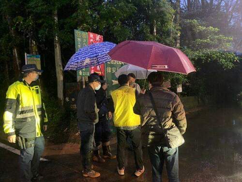 夜間趁大雨跑山區倒廢土 新北強力取締查扣機具 - 早安台灣新聞 | Morning Taiwan News