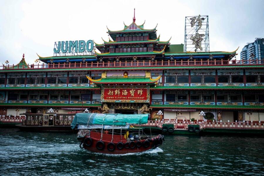時代的眼淚！《食神》取景地「珍寶海鮮舫」意外沉沒南海