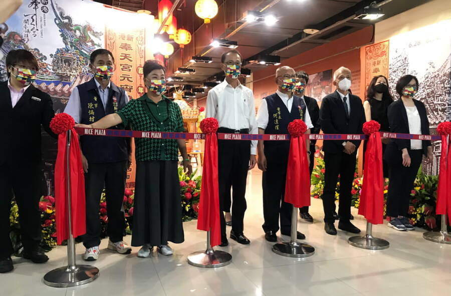 新港奉天宮繞境特展耐斯百貨展出-百年傳統新生不息