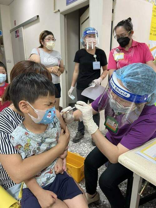 兒童第2劑莫德納開打 居家防疫運動來加持 - 台北郵報 | The Taipei Post