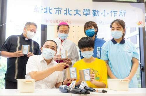 北大學勤小作所開幕-侯友宜感謝民間團體用愛支持身障者