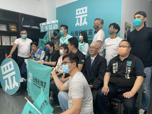百人加入民眾黨，共同追求台灣新價值