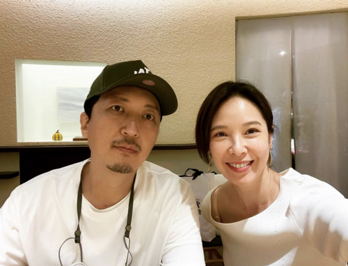 郵差站等管理員「天心請他坐」　他3句話婉拒網讚：超貼心