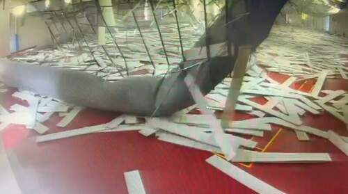 【有片】八德運動中心天花板坍塌 1男子受傷球場緊急關閉 - 台北郵報 | The Taipei Post