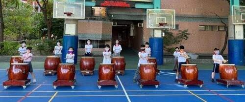 新北學校體育扎根　普賢教育基金會捐籃框、複合弓 - 台北郵報 | The Taipei Post