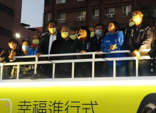 嘉義市長重行選舉　黃敏惠5萬9874票勝選