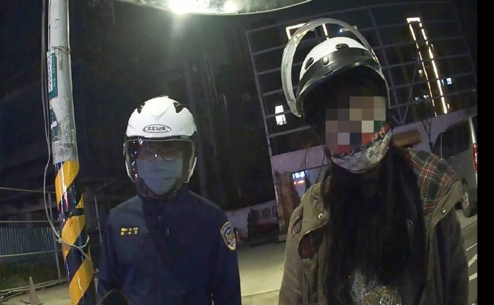 53歲毒蟲假冒18歲少女 警一查照片「差很大」當場逮捕 - 台北郵報 | The Taipei Post
