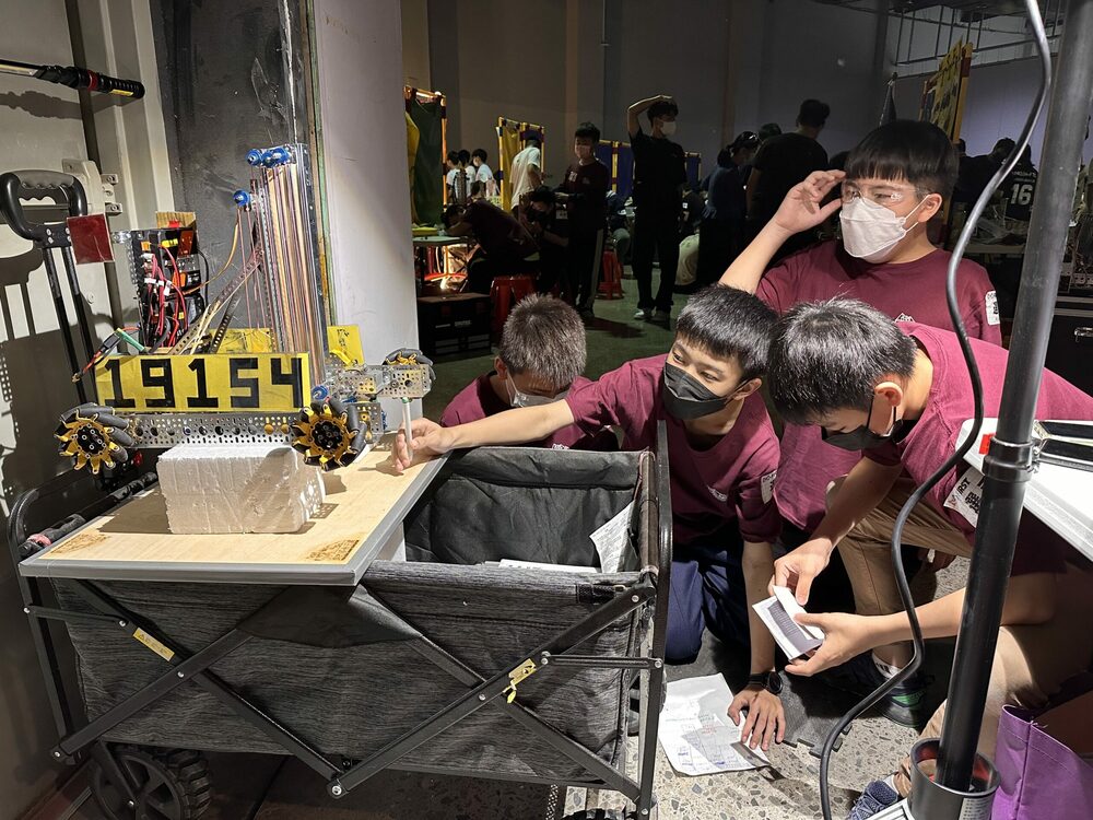 FIRST機器人大賽台灣選拔賽 嘉義縣學生表現亮眼 - 台北郵報 | The Taipei Post