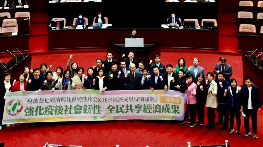 柯建銘籲在野黨排除冷凍期　提早普發現金
