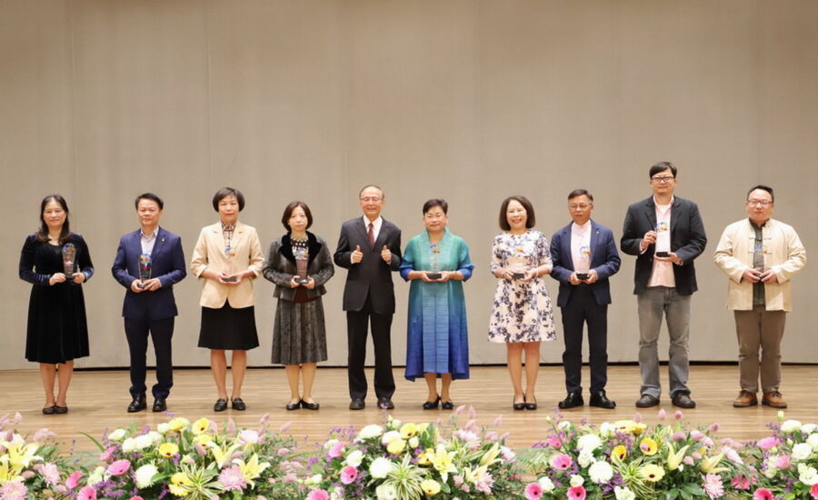 南華大學創校27週年人才輩出　表揚9位傑出校友
