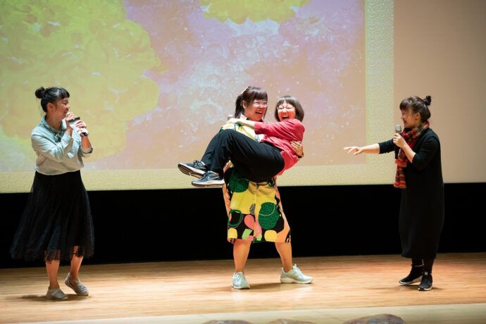 「通靈阿嬤事務所」創辦人高薛琳姬催眠秀 展現神奇魅力 - 台北郵報 | The Taipei Post