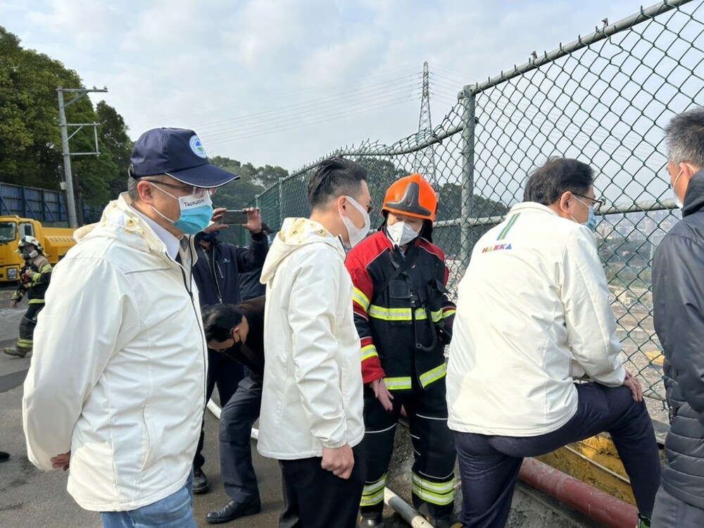 桃園會稽掩埋場延燒26小時 逾270消防、義消全力灌救 - 台北郵報 | The Taipei Post