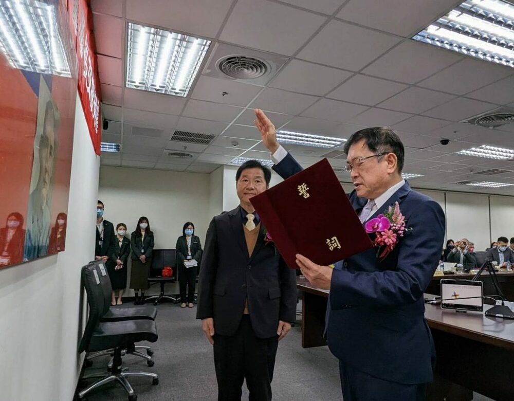 楊偉甫宣誓就任桃機董事長 讓機場成為東亞樞紐 - 台北郵報 | The Taipei Post