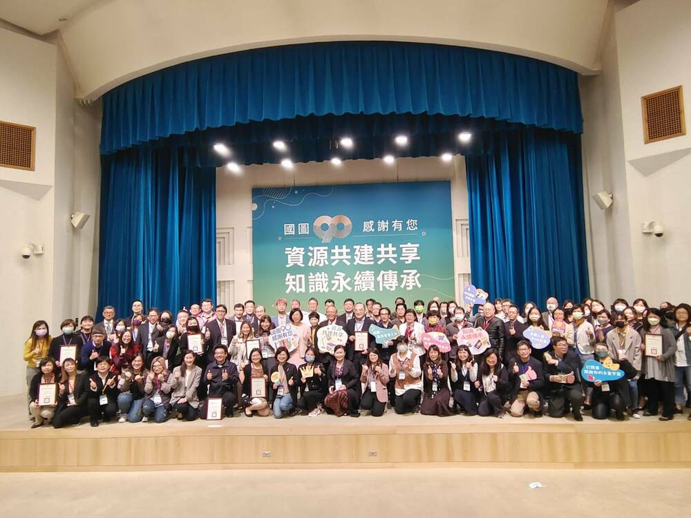 南臺科技大學「學位論文取用貢獻」與「學位論文開放取用傑出貢獻」榮獲私立技職校院組 雙料冠軍 - 台北郵報 | The Taipei Post