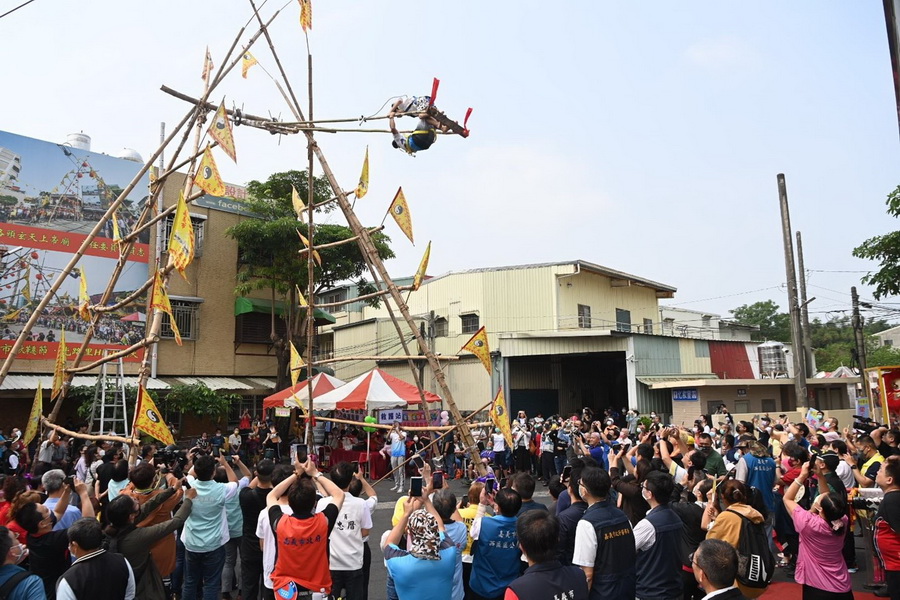 嘉市鞦韆節傳承200年　高空盪竹鞦韆精彩登場！ - 早安台灣新聞 | Morning Taiwan News