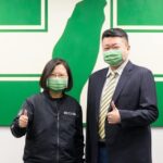 言論自由日 何博文痛批:國民黨自甘淪為小粉紅的側翼 - 台北郵報 | The Taipei Post 新北市第一選區立委候選人何博文表示,總統蔡英文訪美遭到中國小粉紅們利用他們在中國無法擁有的「言論自由」爆粗口抗議(圖:何博文提供)