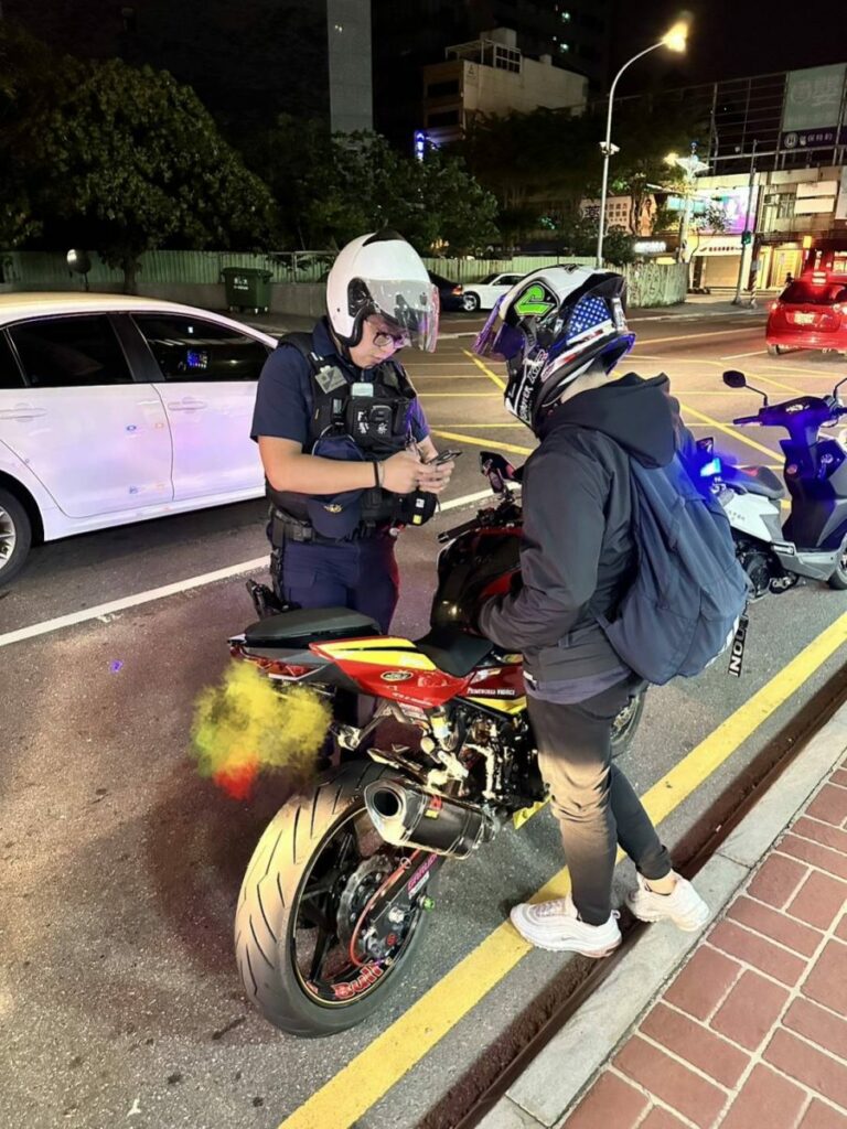 【有片】男違規左轉 桃警查獲失聯外籍移工