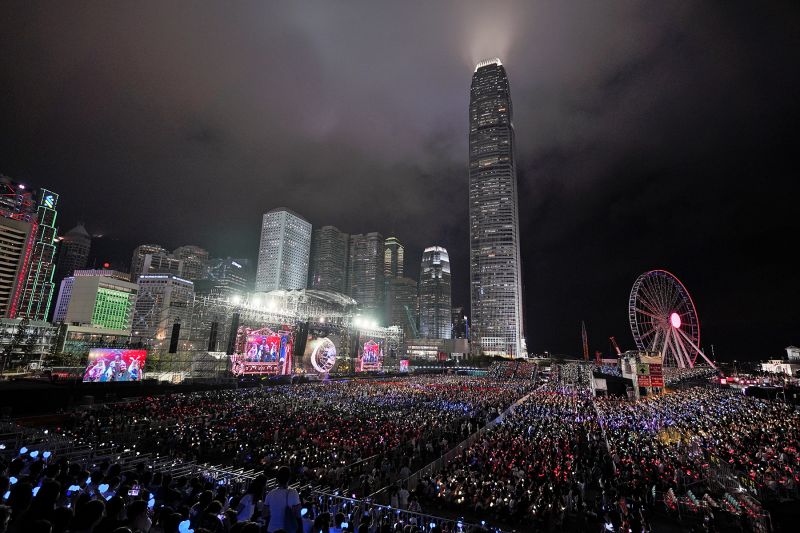 周杰倫香港開唱 戶外「嘉年華」high翻中環海濱 7場演出將創下該場地最多場次及最多觀眾紀錄 - 台北郵報 | The Taipei Post