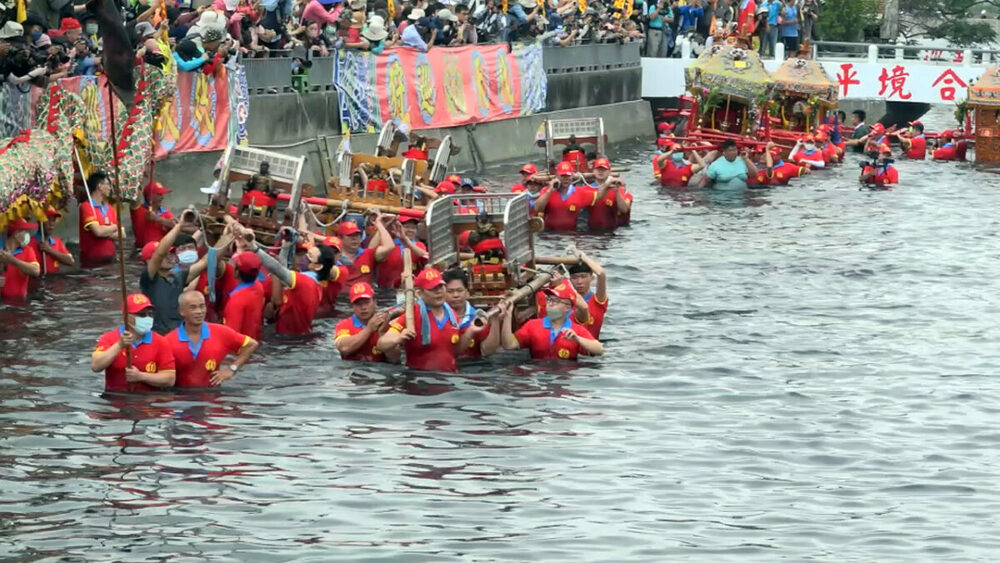 影音/嘉義縣布袋鎮新塭嘉應廟衝水路迎客王　最道地的好客信仰 - 早安台灣新聞 | Morning Taiwan News