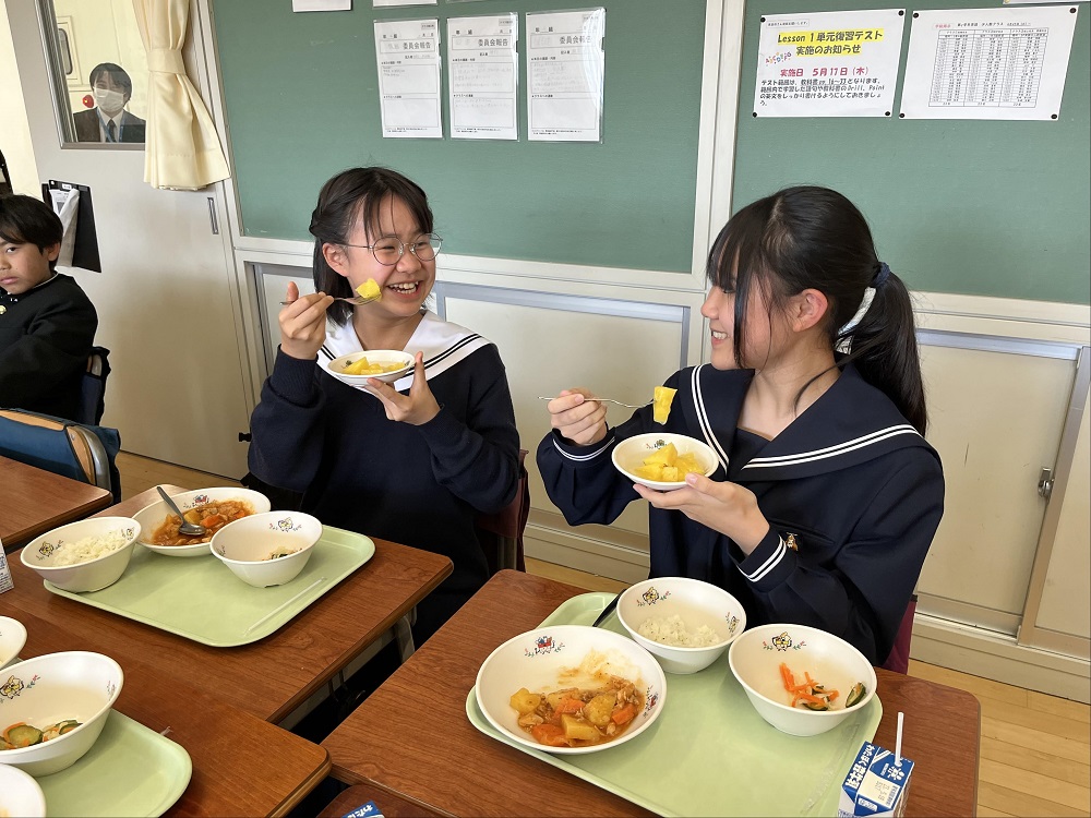 高雄鳳梨產地直送東京中學餐桌 暖心姊妹市情誼更上一層樓