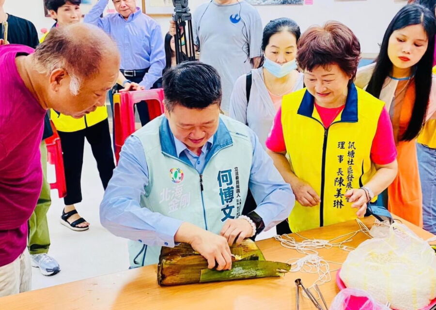 親自體驗越式肉粽的包法　何博文：感受台灣的多元化、國際化