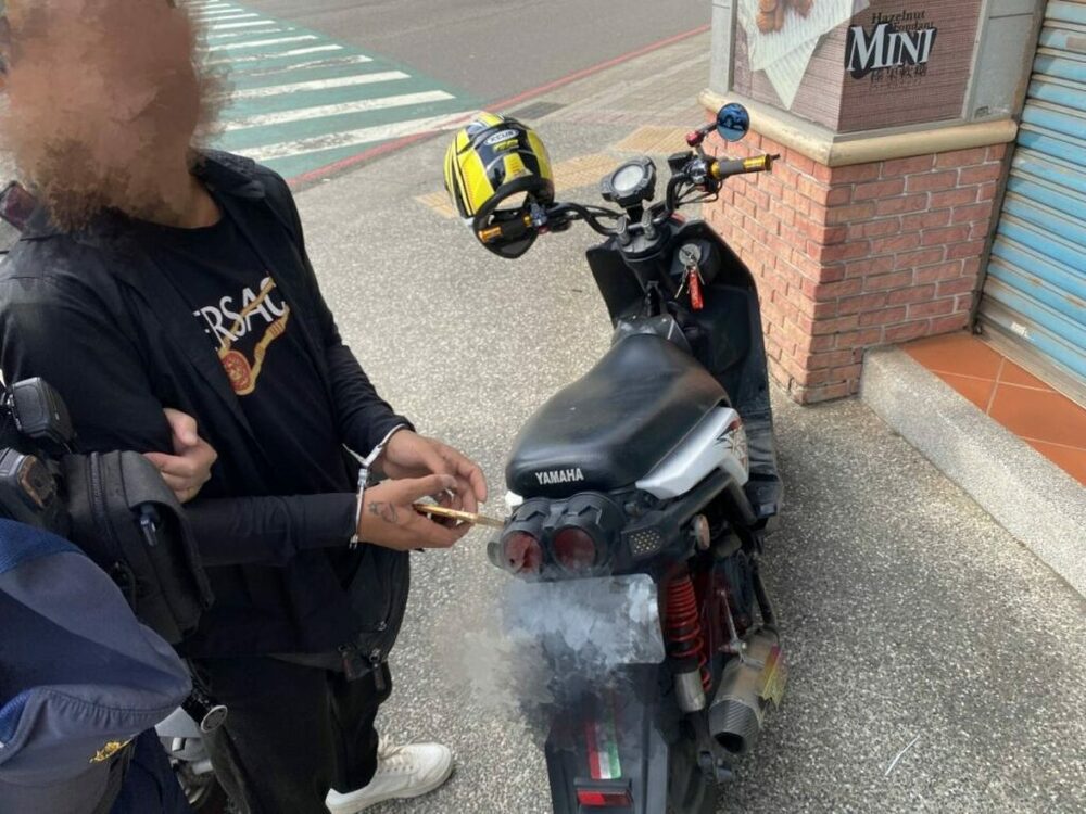 【有片】你被通緝啦！男子被逮全因「這聲音」遭警攔查