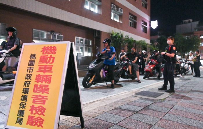 改裝車亂象多！蘇俊賓籲修法管制源頭 獲陳建仁支持
