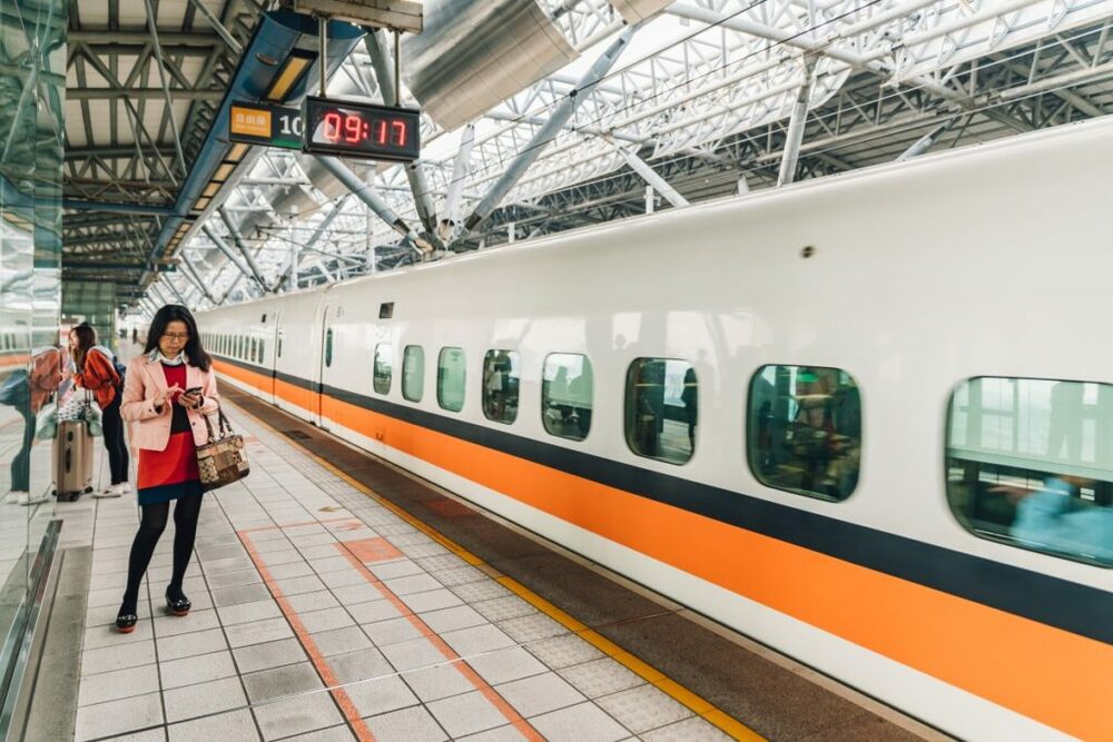 高鐵端午連假、補班日加開列車 購票細節出爐
