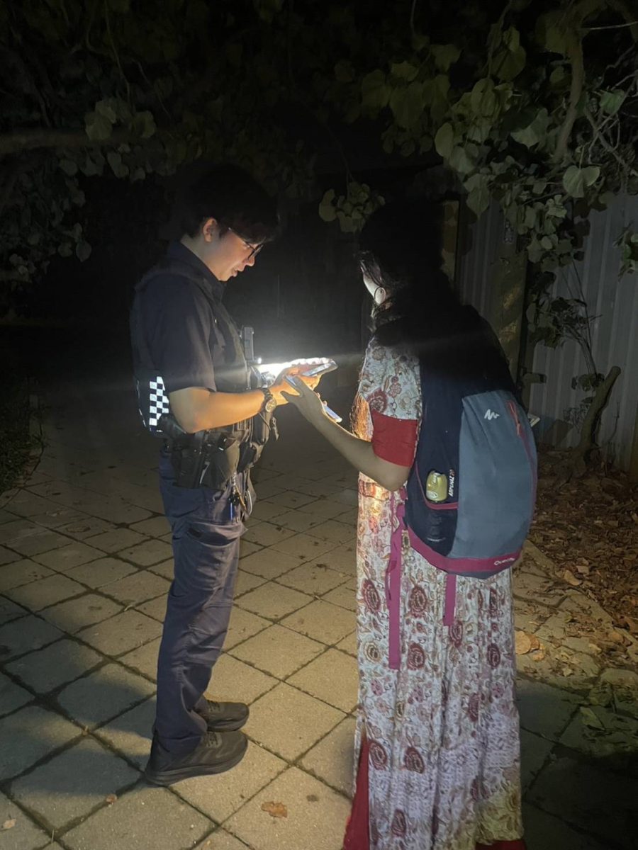 太忘我？女子草漯沙丘拍夕陽 天黑迷途受困1小時 - 台北郵報 | The Taipei Post