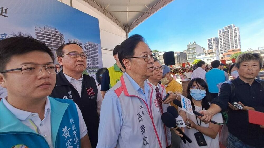 強制TPASS月票文宣標「行政院」？張善政：不要斤斤計較