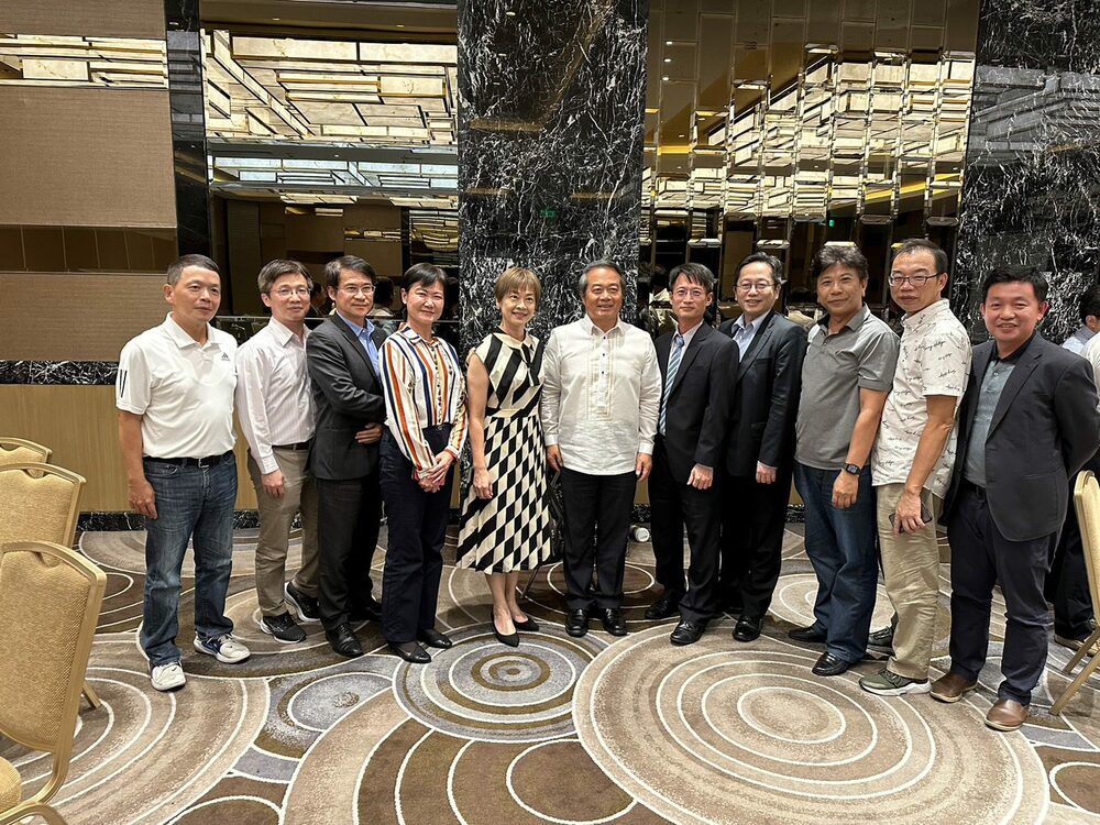 台菲友誼再昇華 中華民國僑務顧問黃士杰拜會菲律賓台北經濟文化辦事處大使周民淦 - 台北郵報 | The Taipei Post
