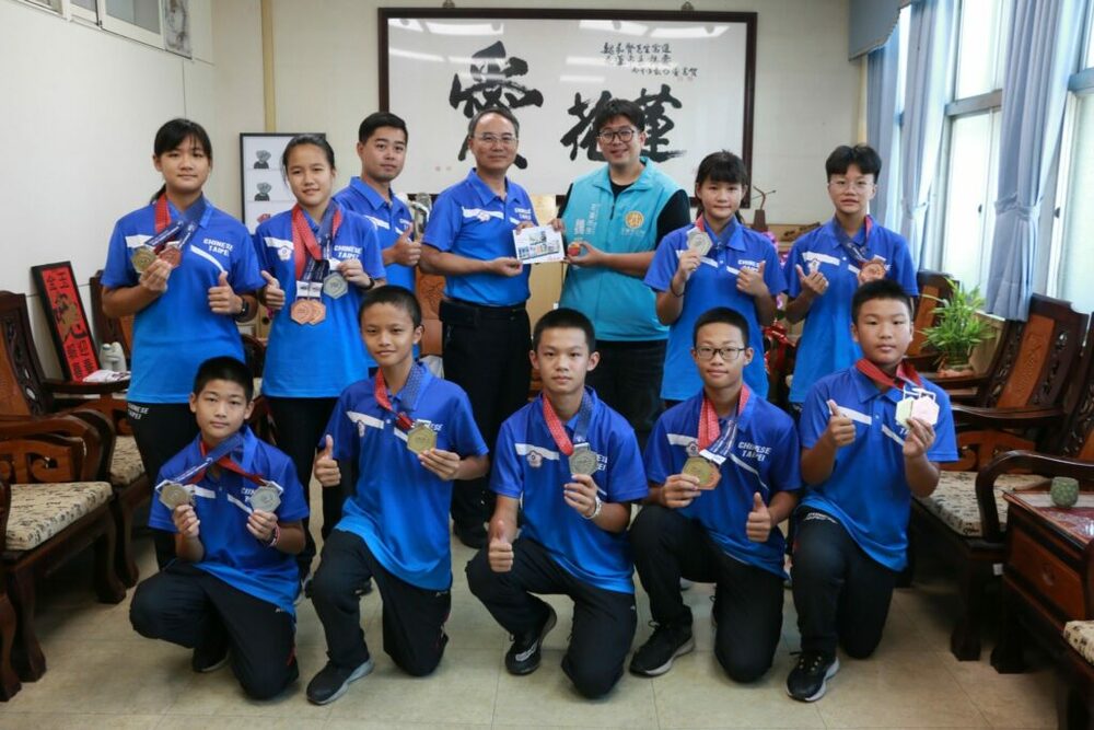 射箭隊赴美參賽績優 中華國小至市公所致謝