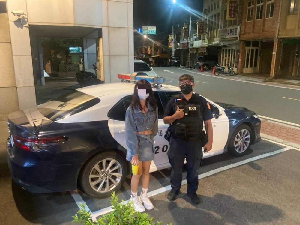 少女探親錯過末班車好無助 觀音警護送返家 - 早安台灣新聞 | Morning Taiwan News