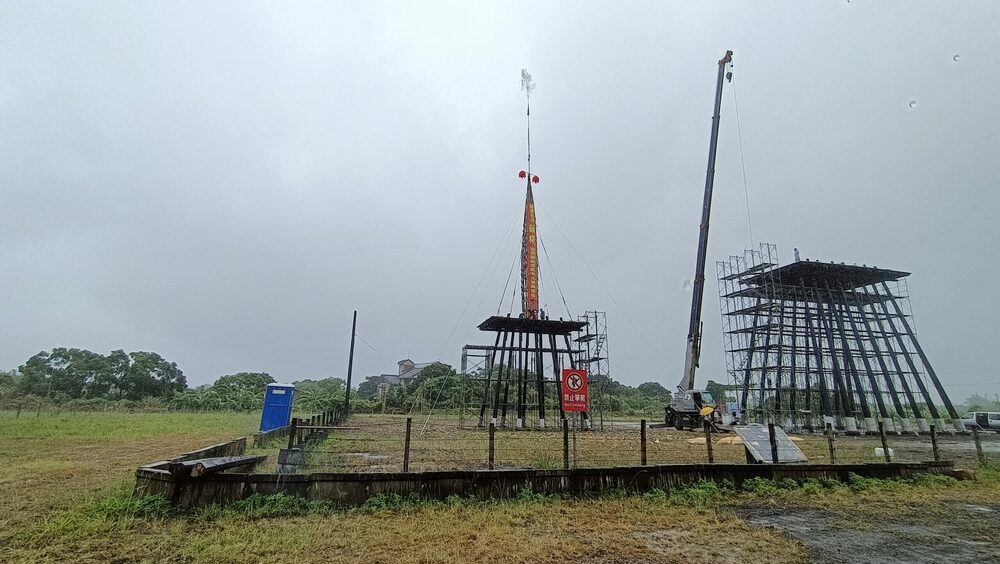 影音/颱風攪局 大雨中頭城搶孤中元「架飯棧」 - 早安台灣新聞 | Morning Taiwan News