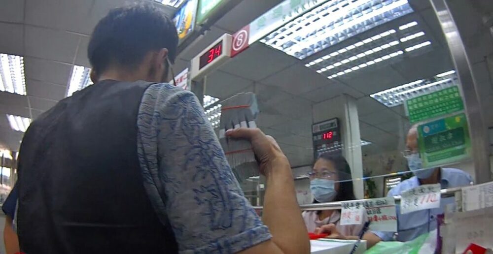 男子誤信投資靈骨塔高獲利 八德警及時勸說攔阻