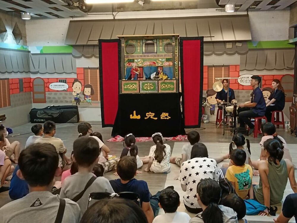 美濃客家文物館《武松打虎》 邀請親子共賞客語布袋戲