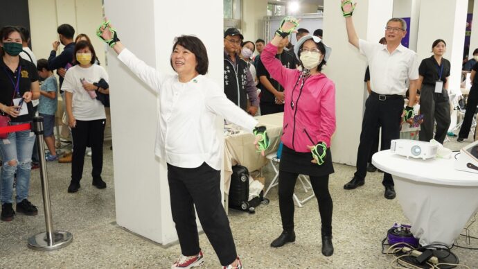 No.600培養皿玩轉數位學習　嘉義市數位巡迴服務深入鄰里 - 台北郵報 | The Taipei Post