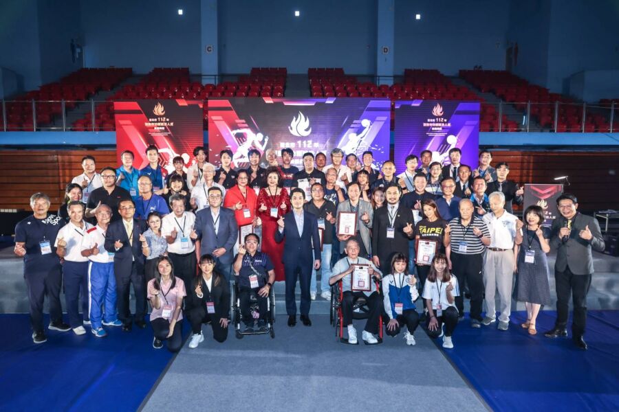 十年有成延續榮光　蔣萬安表揚運動有功團體及人員