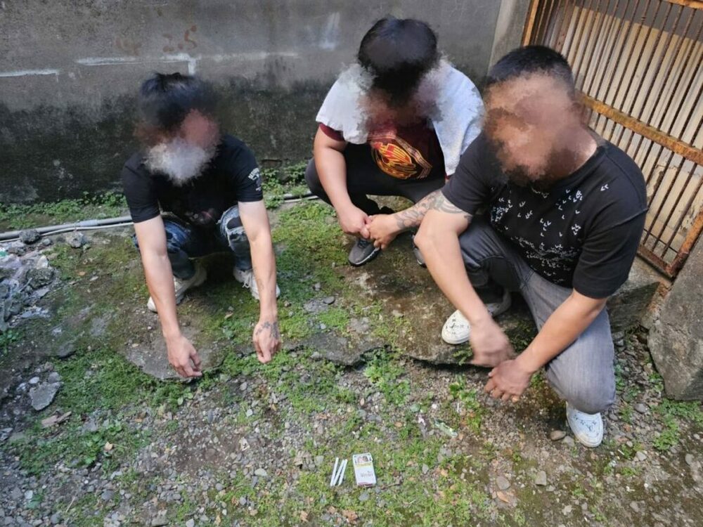 3男桃園「贊境」躲巷內抽毒菸 員警聞氣味蒐證逮人