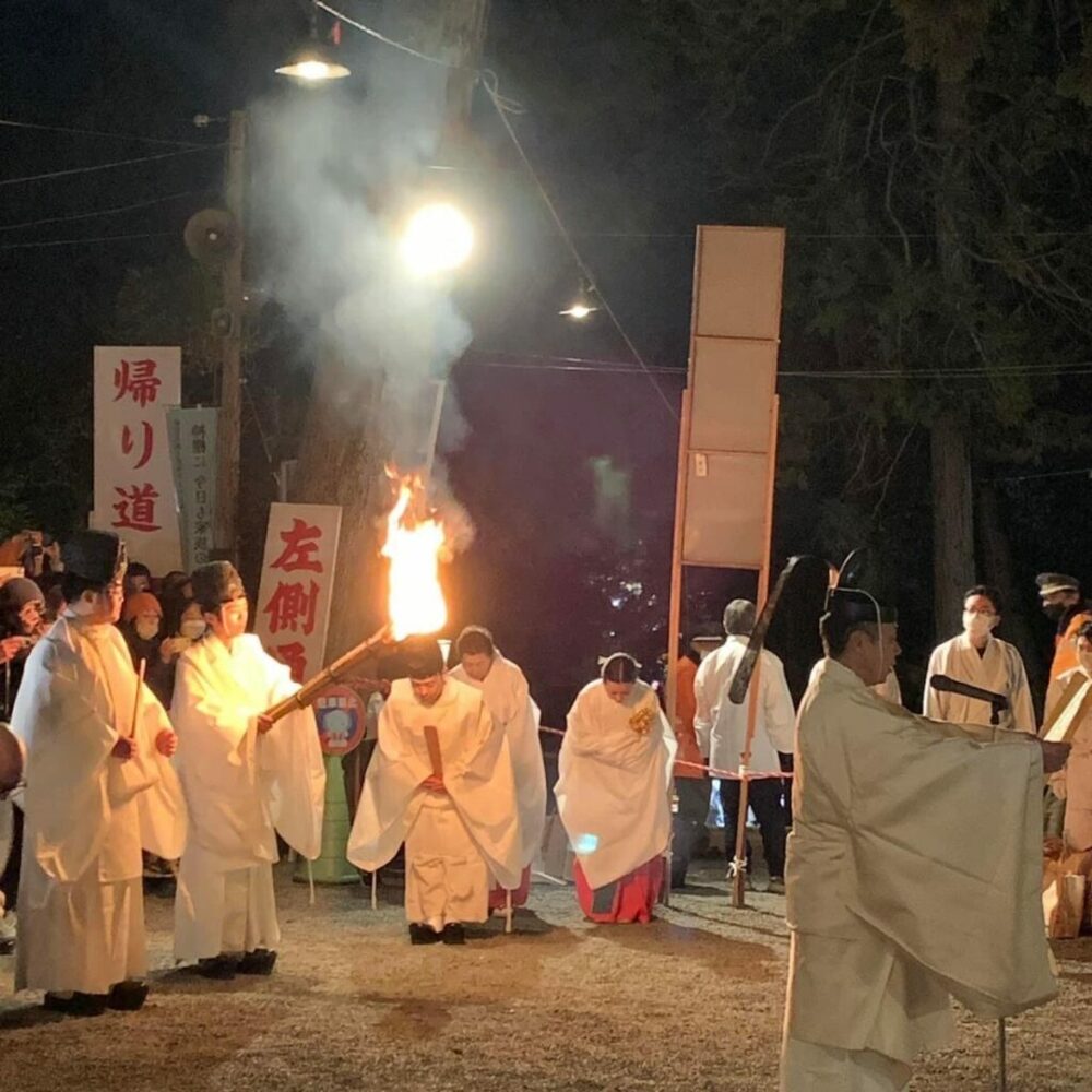 副刊／人的世界與神的世界 記京都吉田神社節分「火爐祭」
