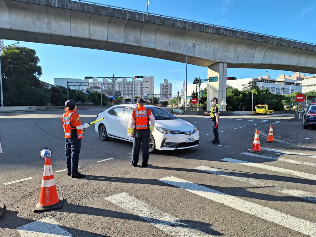 紓解中秋連假車潮 楊梅警曝交管措施