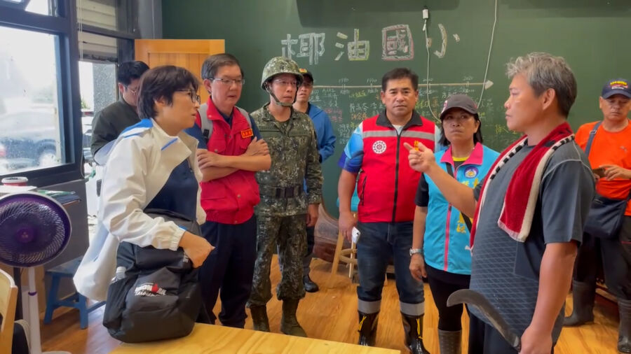 小犬颱風重創蘭嶼待復原　饒慶鈴縣長率搶修搶險人員及物資今前進蘭嶼