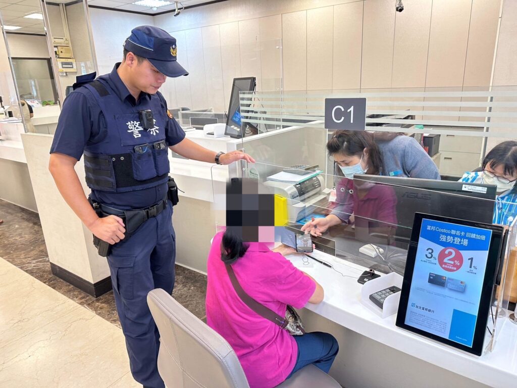 假「檢察長」行騙老婦房產 八德警及時阻詐