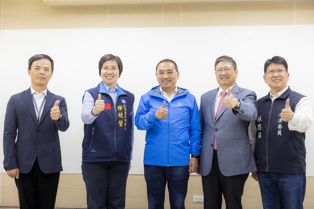 侯友宜公布環保永續政策-喊2045禁用燃油車