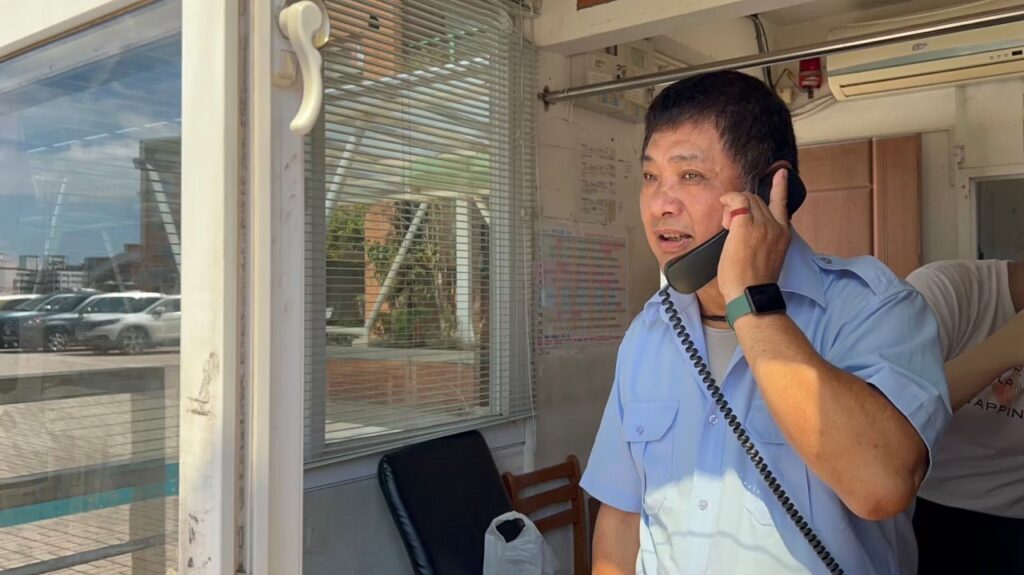 國小警衛聽力退化影響工作-勞動部桃竹苗分署「職務再設計」助克服障礙